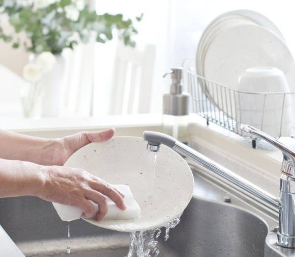 washing dishes